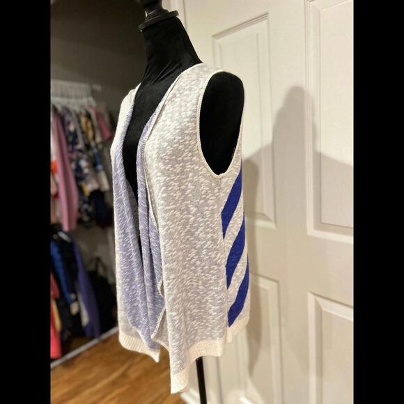 Charming Charlie White Blue Stripes Cardigan Size Small - Picture 4 of 9